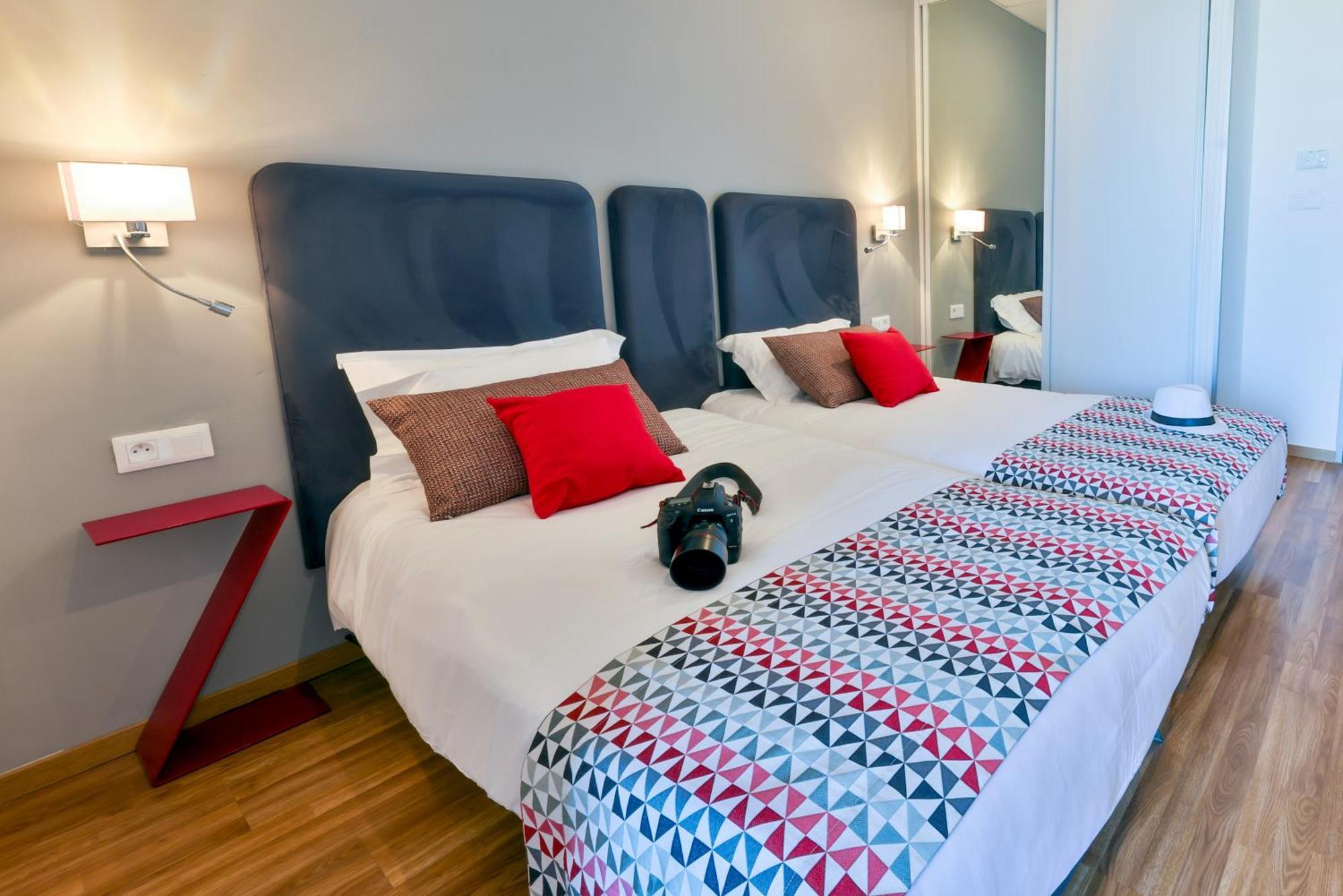 Hotel Mediterranee Calvi  Kültér fotó