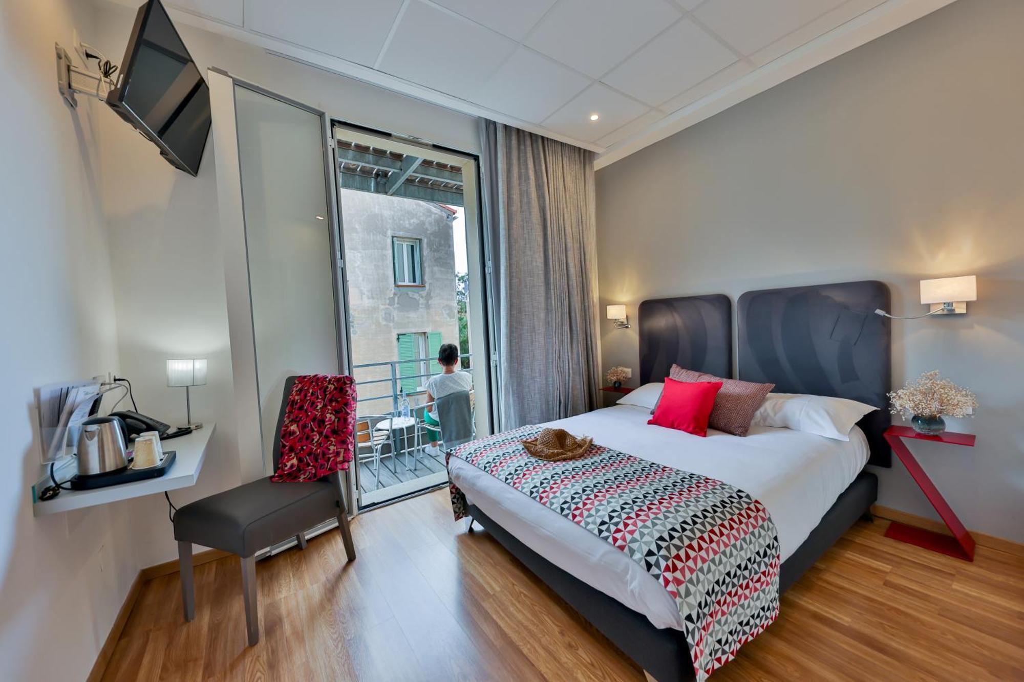 Hotel Mediterranee Calvi  Kültér fotó